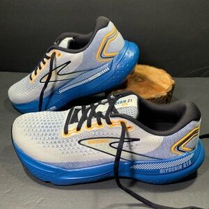 Brooks Glycerin 21 GTS Sneakers Size- Men’s 8 or Women’s 9.5 ( D-Wide )